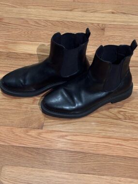 H&M Chelsea Boots - Black Size 8